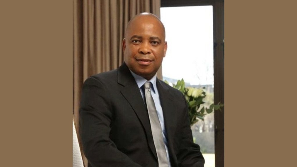 The above image depicts PPS sale director Nhlanhla Zondo