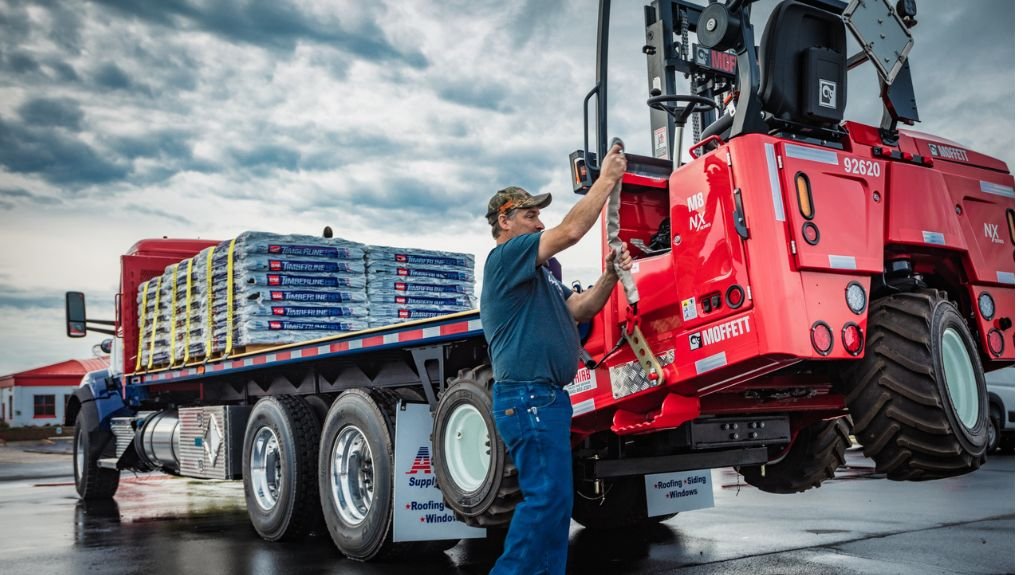 The Moffet forklift on the back of a truck