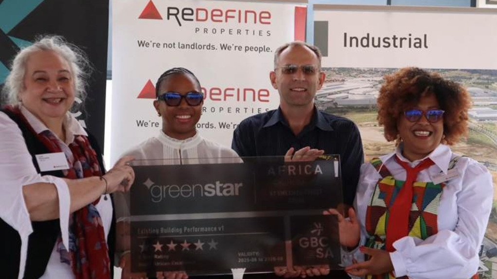 From left to right: GBCSA CEO Georgina Smit, Redefine ESG head Ursula Mpakanyane, Goodyear warehouse manager and Coega Development Corporation representative Leon Koen and Coega Development Corporation chief sustainability officer Nomathemba Mhlanga