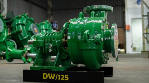The image above depicts one of the pumps featured in Schurco Slurry's DW Series