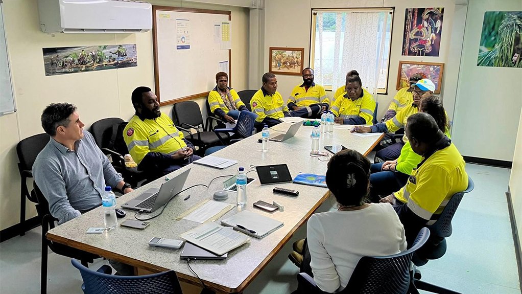 Mining, oil & gas, and renewable energy leaders rely on Landfolio to manage over one million licences, leases, and permits across 100+ jurisdictions.