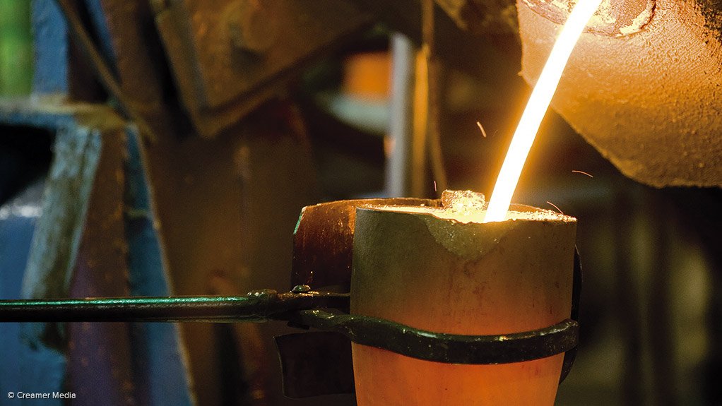 HOT STUFF: Having breached the historic $5000/oz level in January, some analysts are now forecasting that gold could climb toward the $6000/oz level this year on mounting global tensions as well as strong central-bank and retail demand. Photograph: Creamer Media
