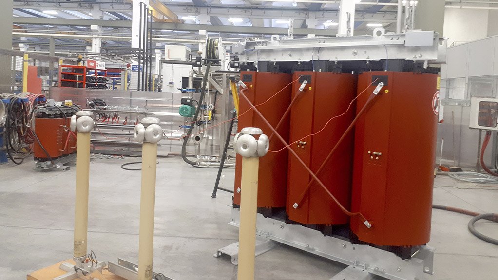 Partial discharge testing being conducted to verify the integrity of the insulation system and confirm the dry-type transformer’s compliance with performance and safety standards