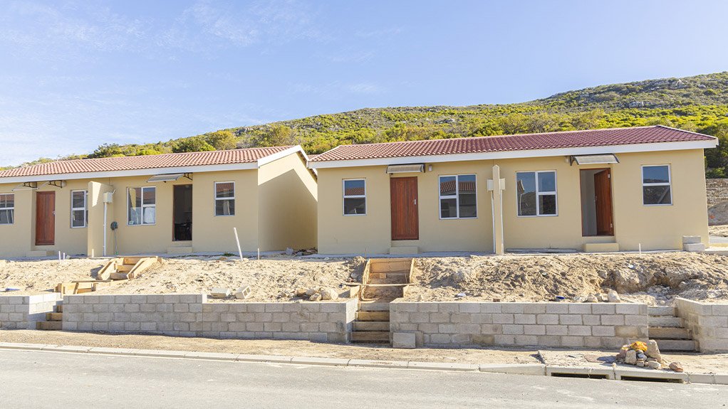 On large-scale urban developments, AfriSam’s reliable supply of construction materials helps minimise programme risk, waste and cost overruns