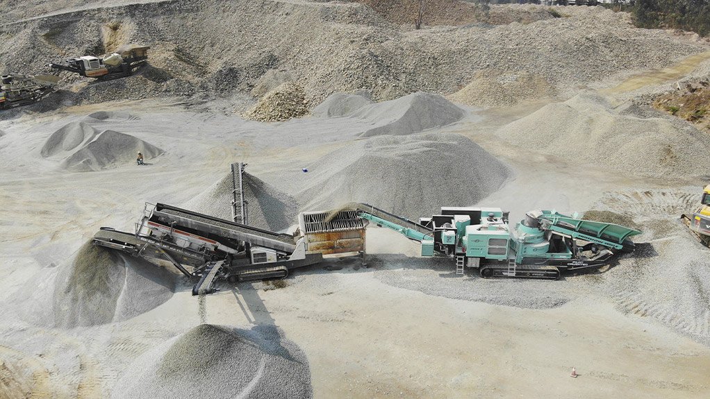 A TwisterTrac VS350E in operation, part of a globally proven VSI range with more than 100 units installed worldwide, now evolved to meet EU Stage V compliance