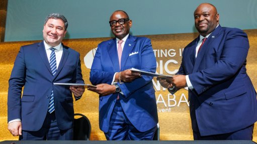 ERG Africa CEO Davron Vakhabov, DRC Mines Minister Louis Watum Kabamba and EGC chairperson Gino Buhendwa Ntale 