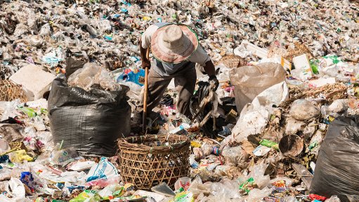 An image of a waste picker 