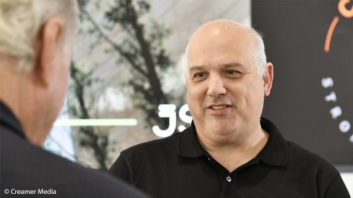 Jan Nelson being interviewed by Mining Weekly's Martin Creamer at Copper 360's JSE listing in 2023.