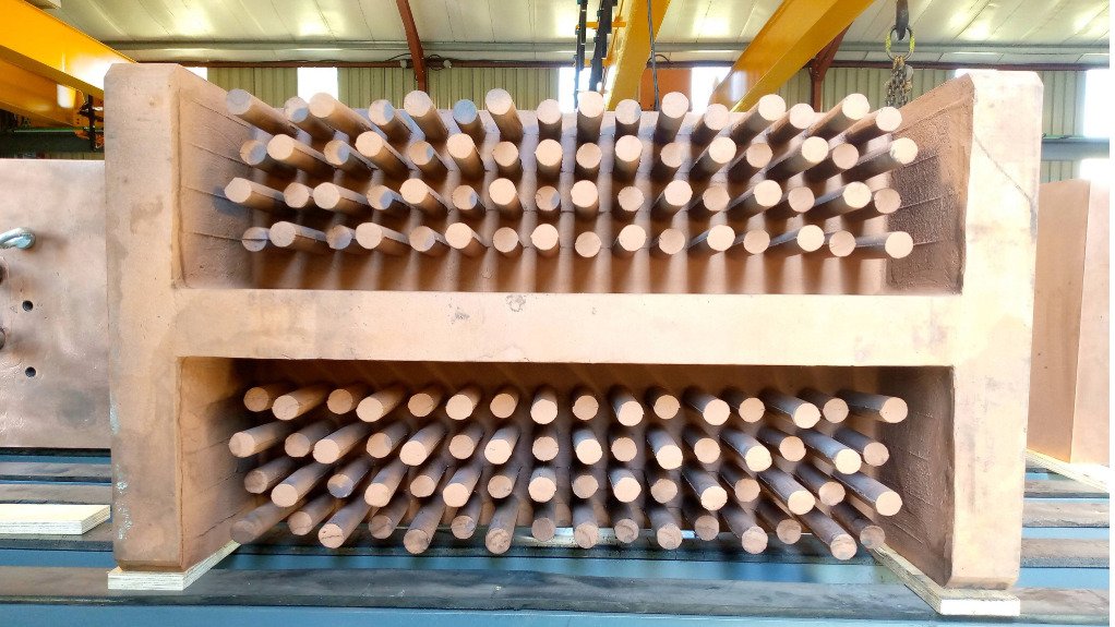 A copper cooling element manufactured by Thos Begbie in Middleburg