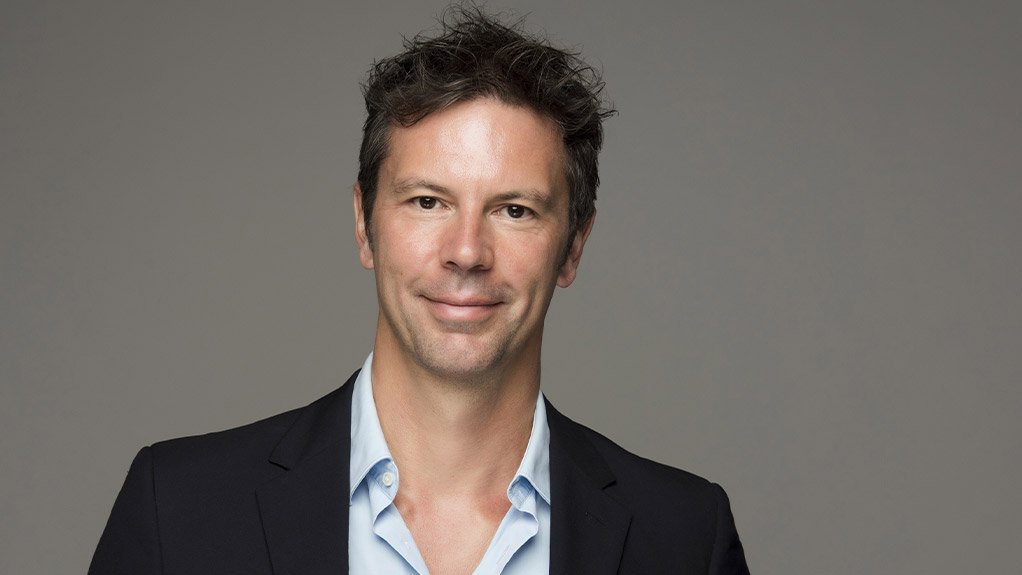  Neil Colquhoun, president of Epson Middle East, Türkiye and Africa-Central and West Africa