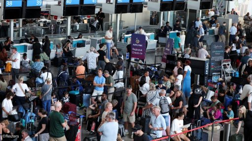 Queues of passengers at the Cape Town International airport