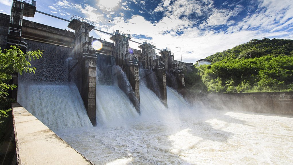 Image of water flowing over a dam wall to show that Chryso CWA Liquid 200 can be used for advanced waterproofing