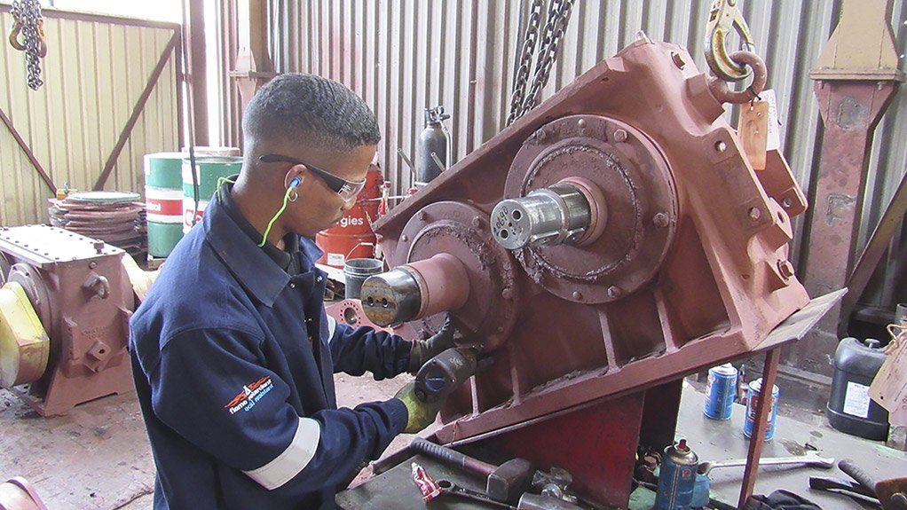 Skilled technicians undertake the controlled disassembly of exciter gearboxes to carefully evaluate the condition of internal components and determine the precise refurbishment requirements