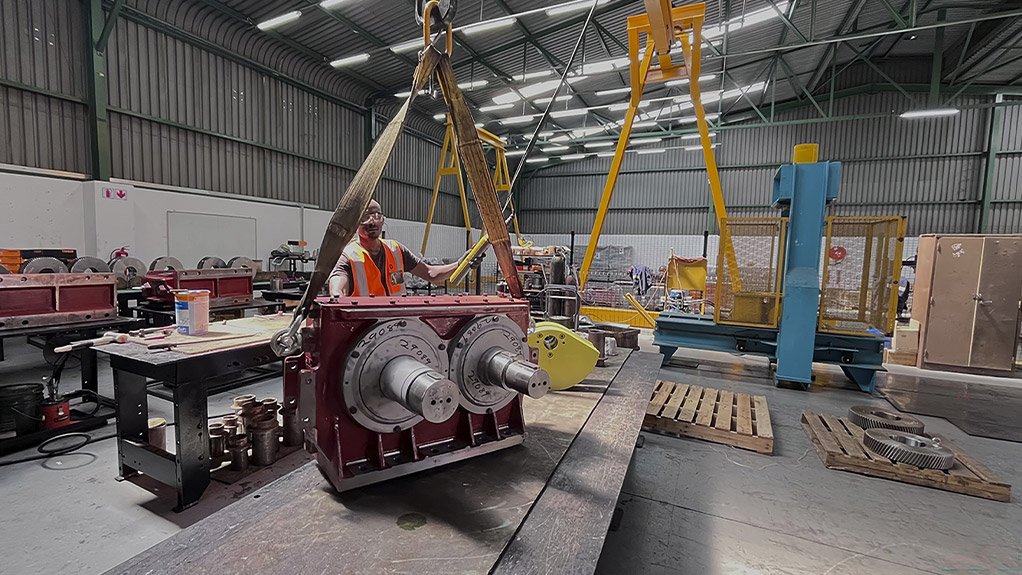 An overhauled exciter gearbox is transferred to the next stage of the assembly line as part of the structured refurbishment process