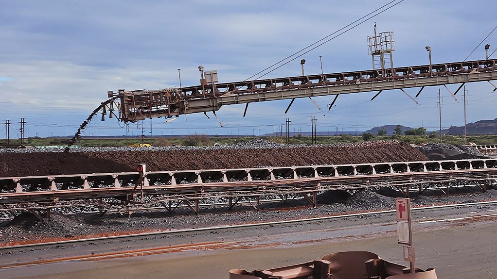 Although wet sticky conditions usually require frequent cleaning, Weba Chutes minimise material hang-up, reducing manual intervention and maintaining peak reclaimer throughput during rainy seasons