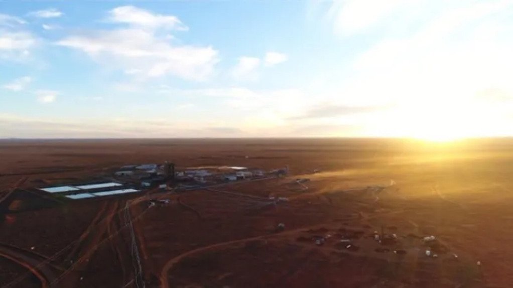 Boss grows uranium inventory at Honeymoon satellites