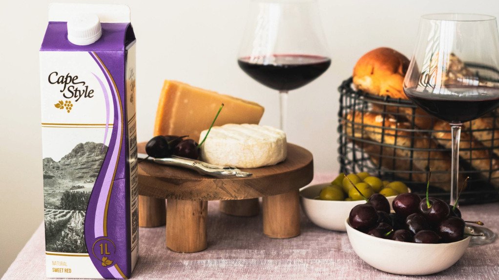 wine grapes, glass and box