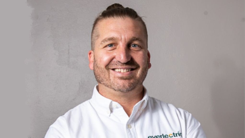 head and shoulders shot of Paul