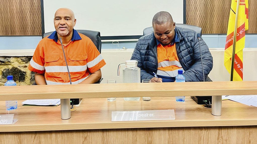 Mayor visit highlights major progress on Kokstad Water Supply Scheme
