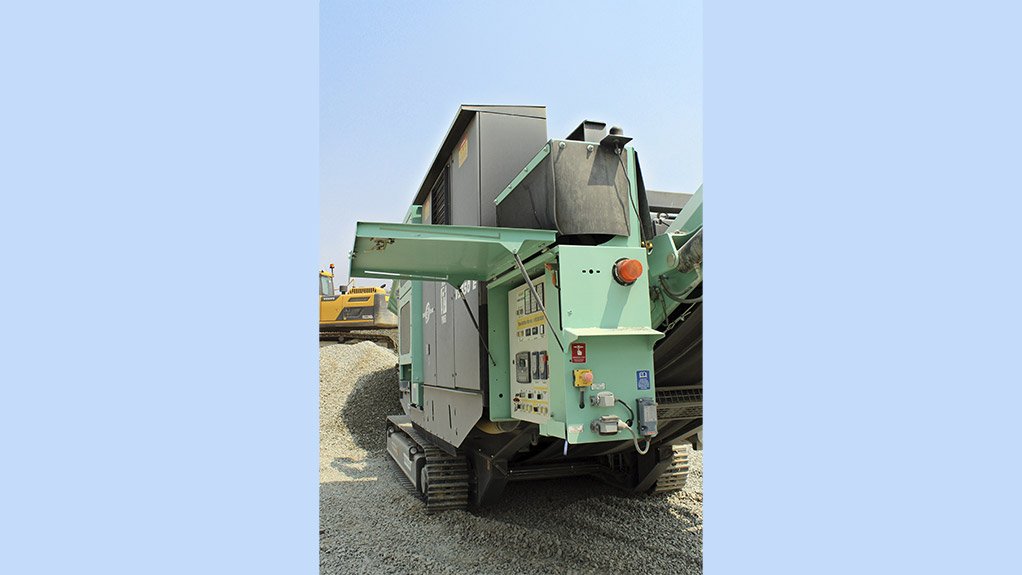 With more than 100 VSI crushers operating globally, the TwisterTrac VS350E Stage V continues the track record in high-productivity VSI crushing