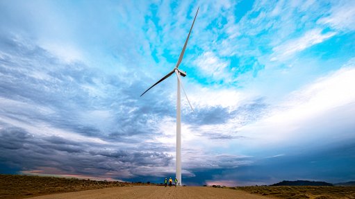 Umsobomvu Wind Farm reaches turn-on date.