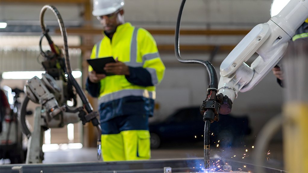 AI FLUENCY
Employees need to be fluent in the use of AI systems