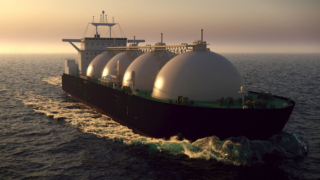 LNG tanks