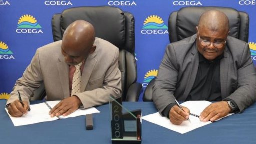 Coega Development Corporation CEO Themba Koza (left) and Eskom chief nuclear officer Velaphi Ntuli