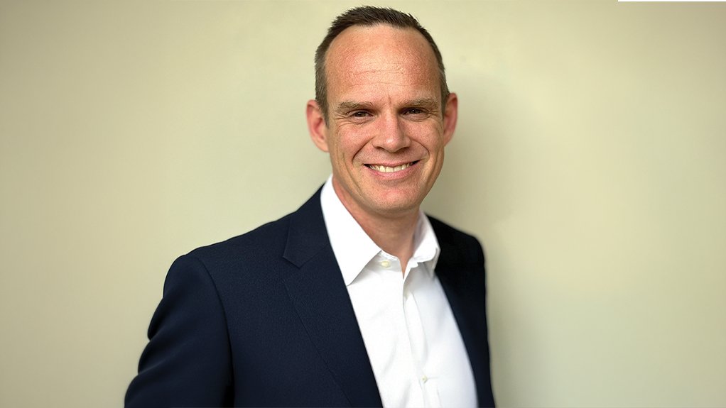 JACQUES VAN DER BIJL COO