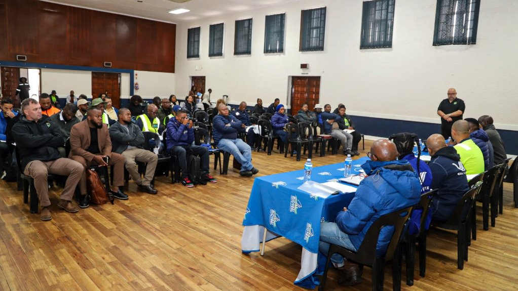 Water and Sanitation Deputy Minister Sello Seitlholo and other officials meeting with community stakeholders about the Meyerton wastewater treatment works