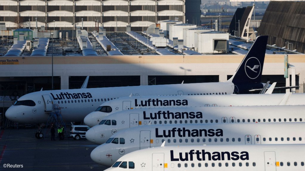 Lufthansa-branded aeroplanes