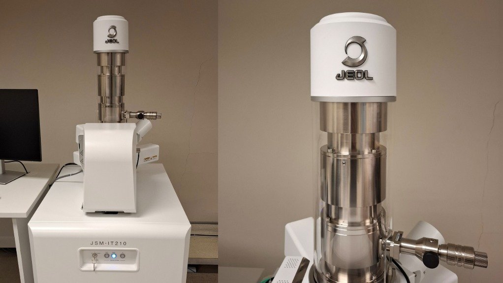 The SEM installed at the CHRTEM