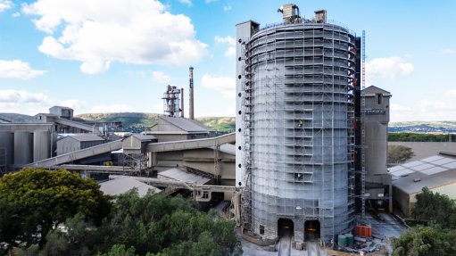 One of the reinforced concrete duo-cell silos under repair at the PPC Hercules plant