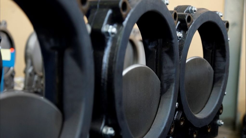 generic images of valves 