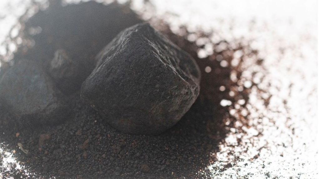 Image of drill core from Steelpoortdrift