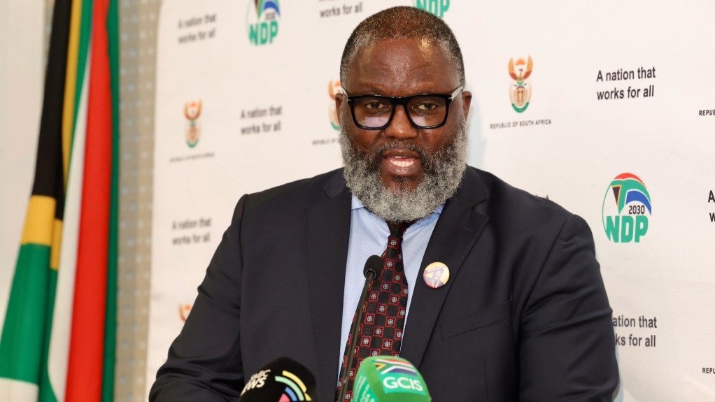 Minister for Public Service and Administration Inkosi Mzamo Buthelezi