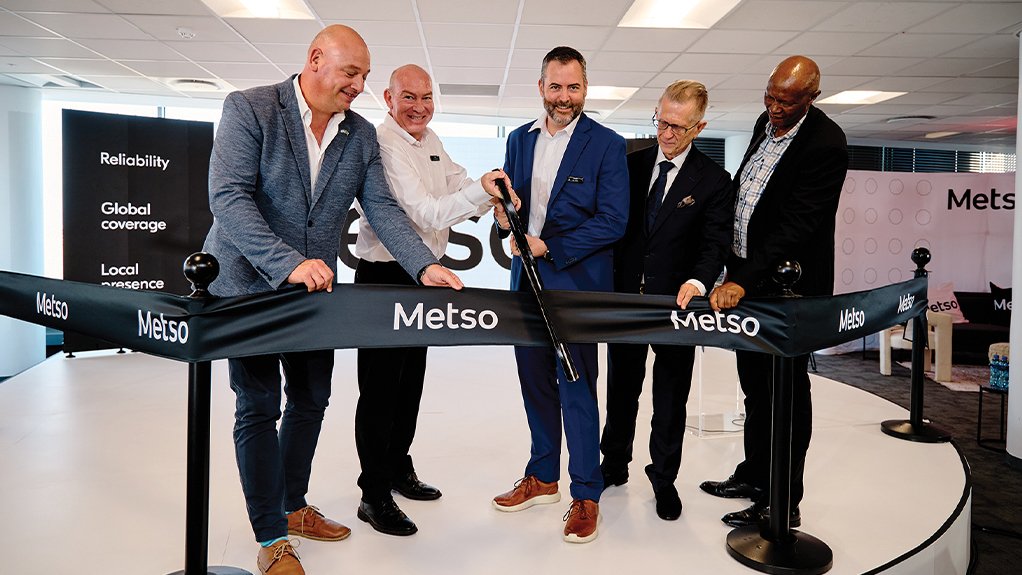 Pictured from left to right: Alderman James Vos, Ian Barnard, Jonathan Allen, Pekka Metso, and Jabu Mdaki 