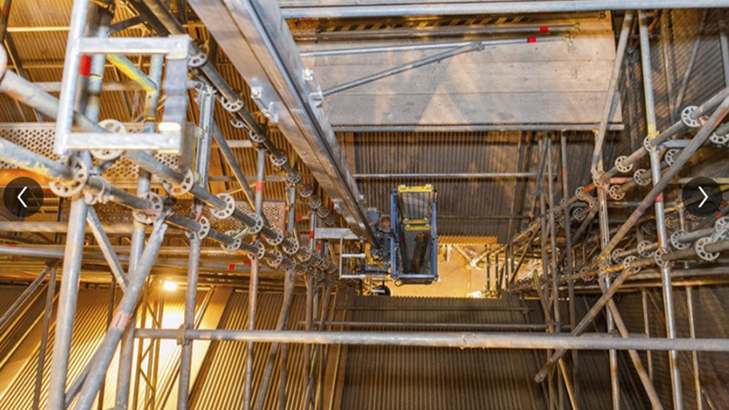 Image of a SkyJacks GEDA 300 Z Boiler Hoist 