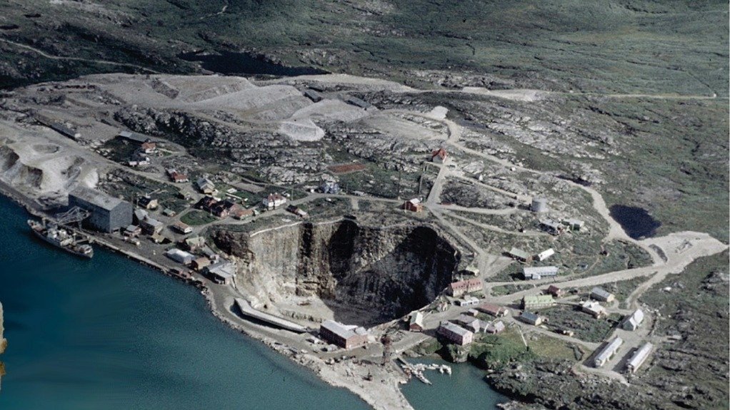 Historical Ivigtût mine in the 1960s