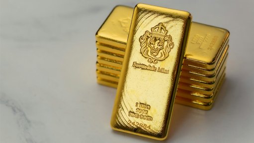 Red flags to note when commercial hedgers, large speculators diverge on gold