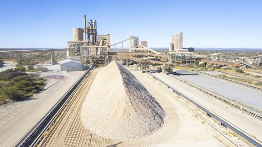 AfriSam’s Ulco facility reflects the company’s commitment to delivering consistently
high-quality aggregates through advanced processing methods and rigorous quality control systems.