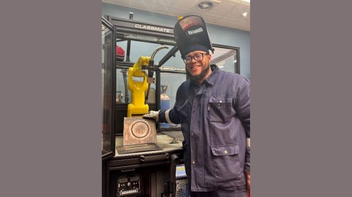 BRIDGING THEORY AND APPLICATION
The Material Testing Lab provides tensile, bend, impact, hardness and metallographic testing to support procedure qualification, failure investigations and quality assurance

