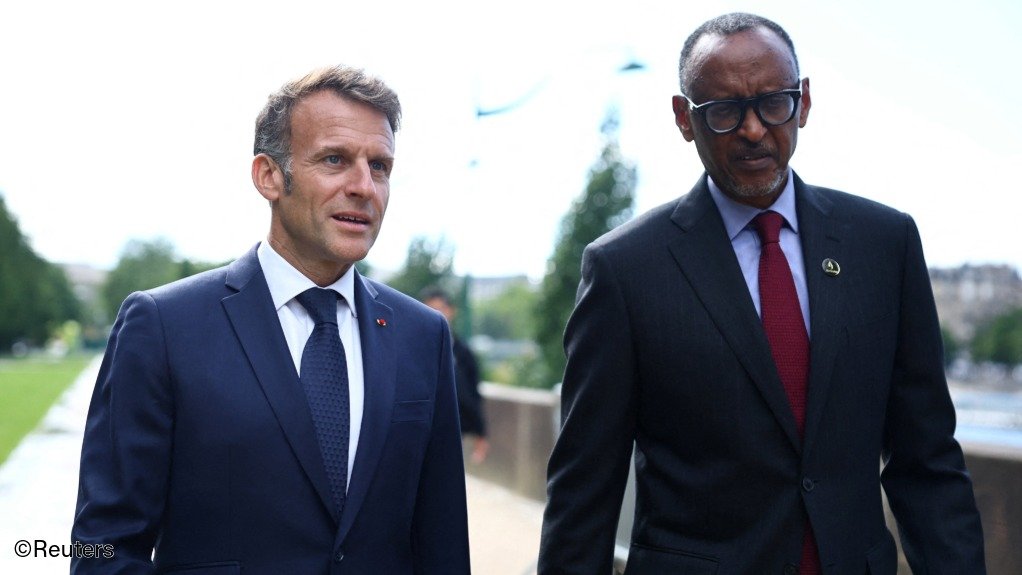 French President Emmanuel Macron and Rwandan President Paul Kagame