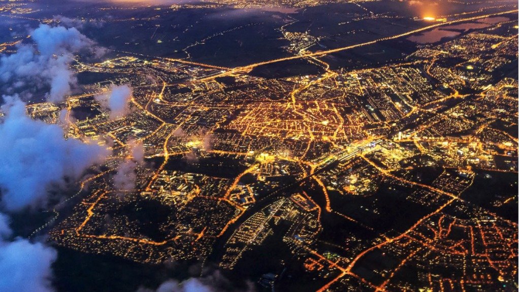 Four Futures for Powering Growth in the New Economy: Energy and Competitiveness in 2035