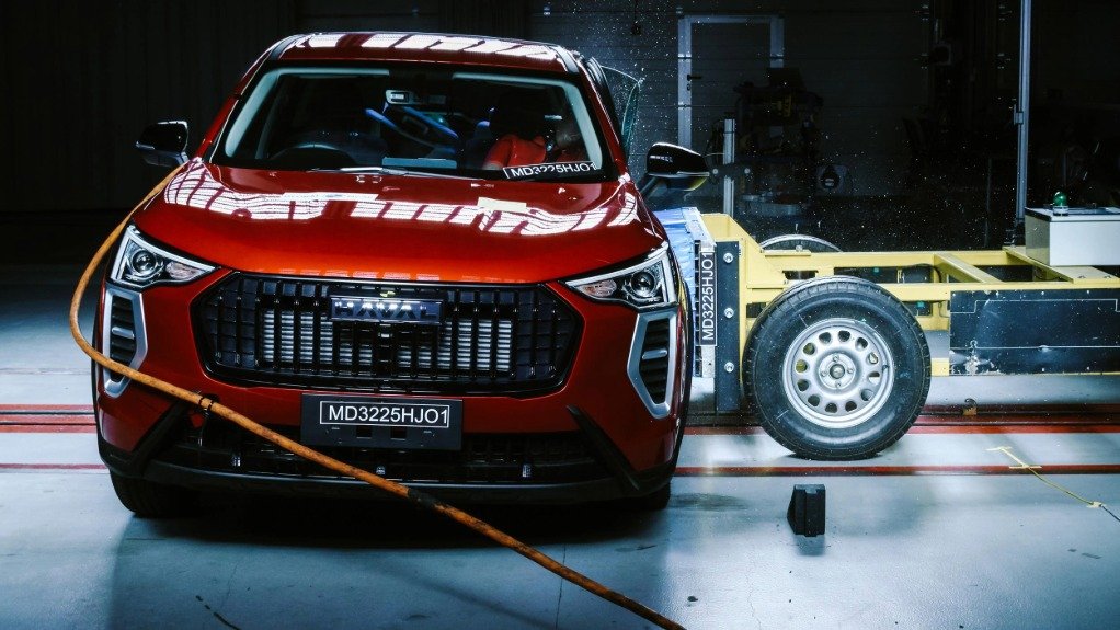 The GWM Jolion undergoing the crash test in Germany