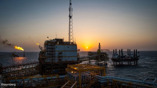 Oil rig operation in Iran