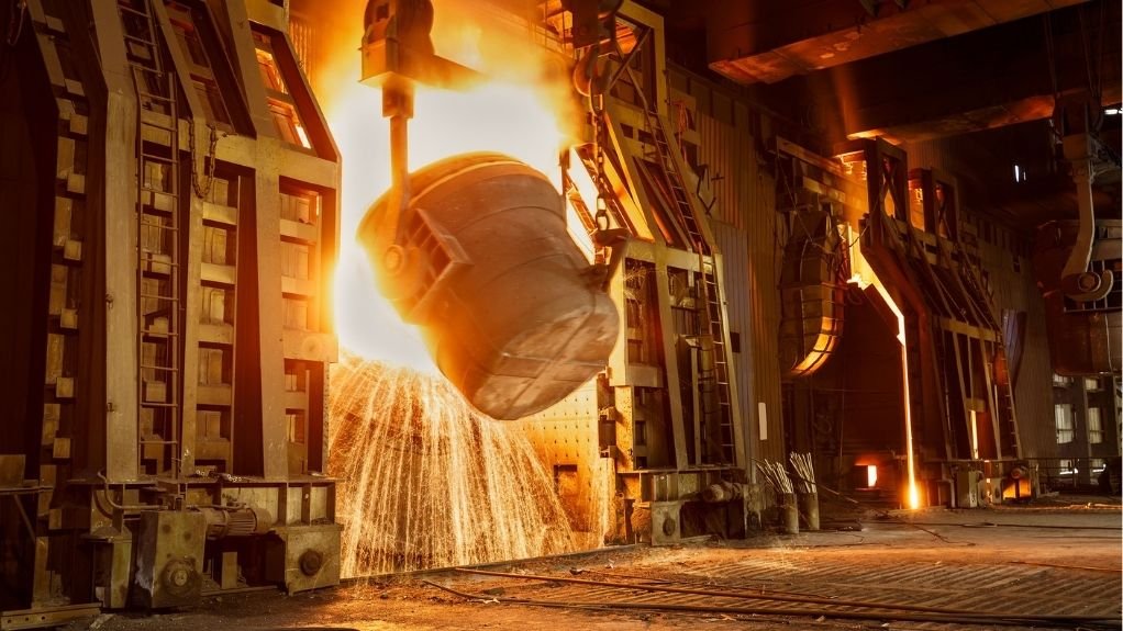 INVESTING IN PRODUCTION
Elco Steel has invested in its mill so that it can actively lower the costs of production, ultimately keeping its prices competitive
