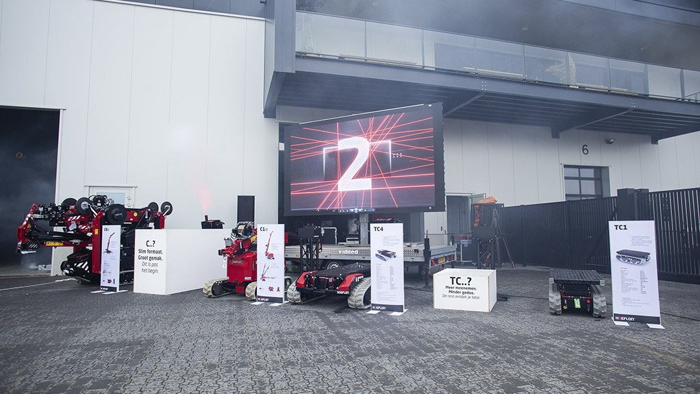 Hoeflon Open Days: celebrating 20 years, a new facility and the new C10e