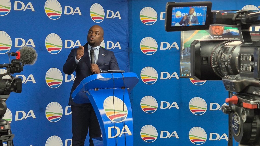 Image of Solly Msimanga