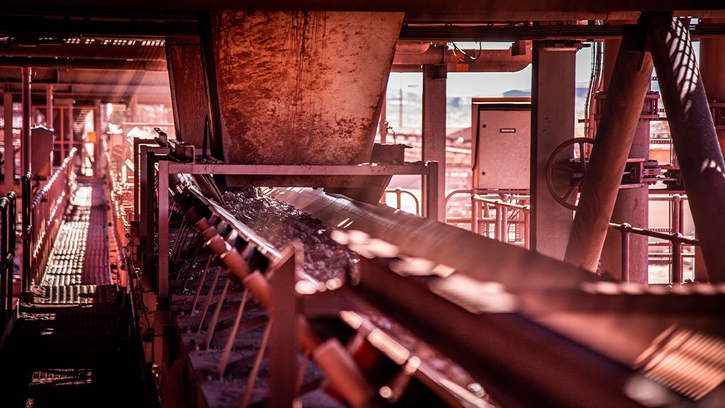 A Weba Chute Systems conveyor transfer chute improves material flow, belt loading and plant efficiency